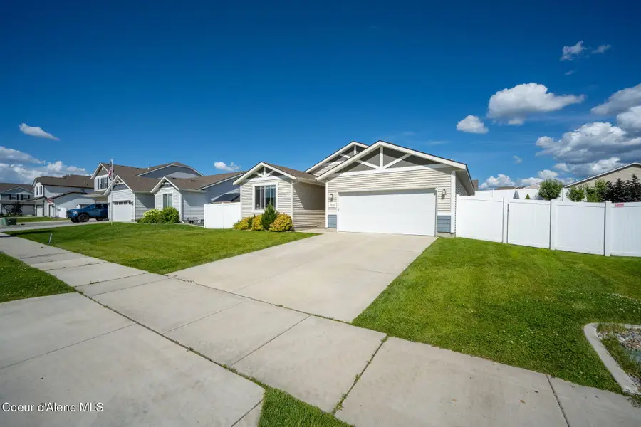 9852 N Berkshire St, Hayden, ID 83835 - #3