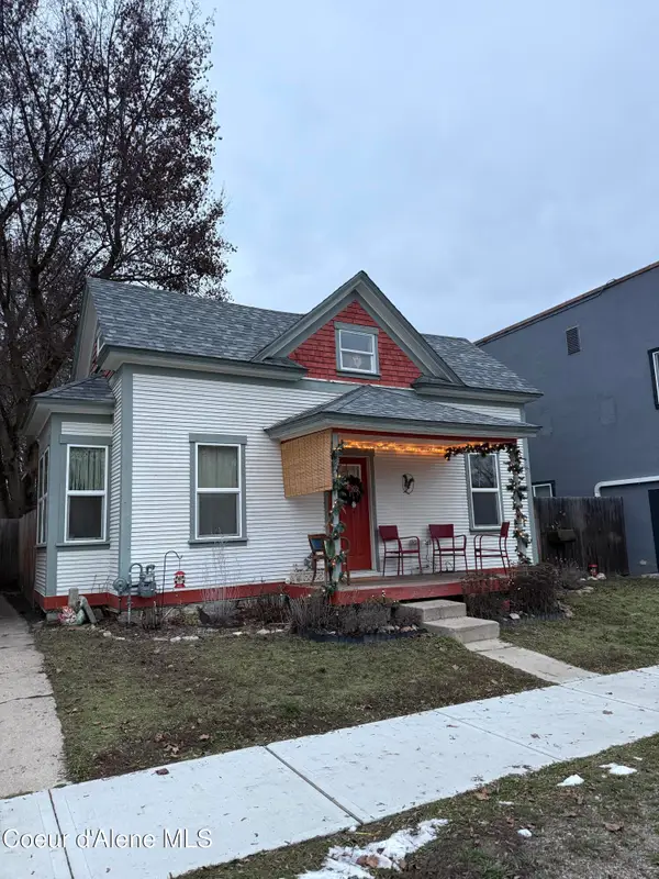 206 W Main Ave, Chewelah, WA 99109