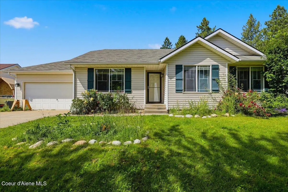 7443 W Macaw LN, Rathdrum, ID 83858 - #1