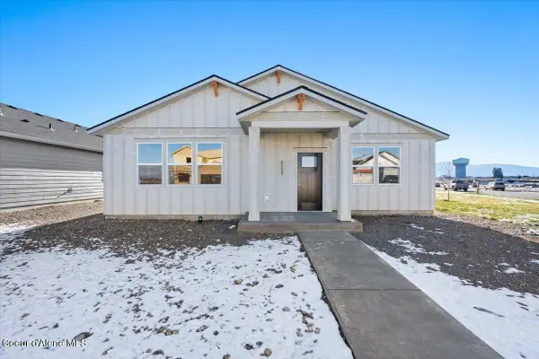 5396 E Antares Ln, Post Falls, ID 83854