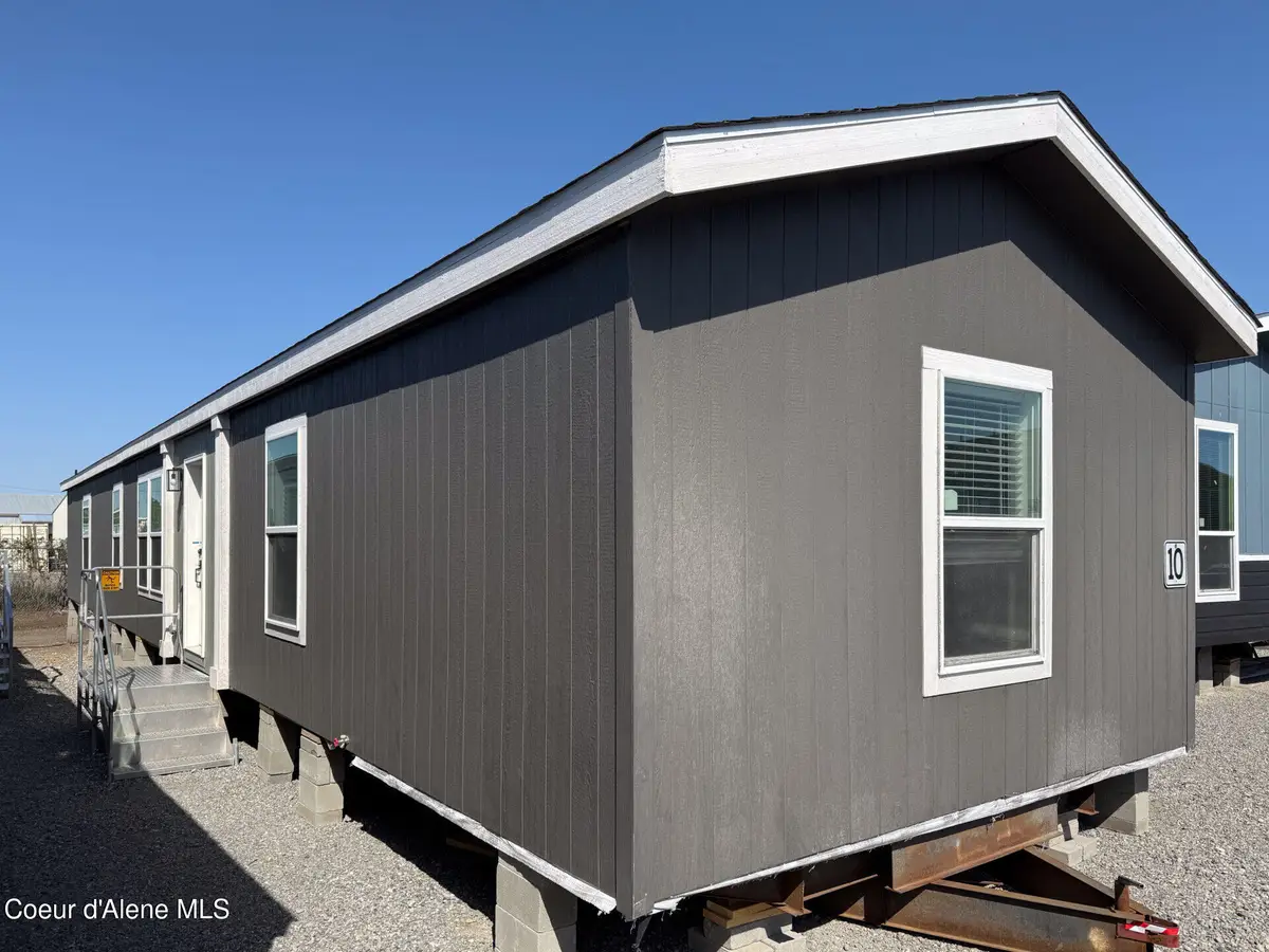 195 Davis Rd, Sagle, ID 83860 - #1