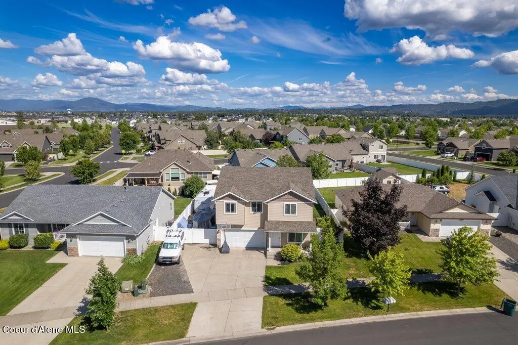 3050 E Thrush DR, Post Falls, ID 83854 - #1