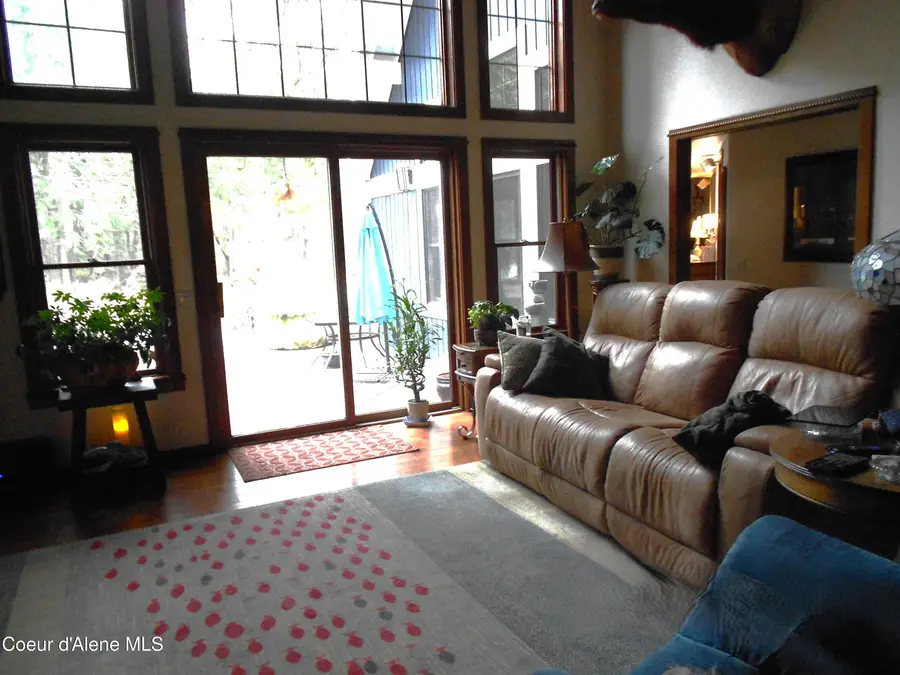 5892 W Harbor DR, Coeur Dalene, ID 83814 - Image #2