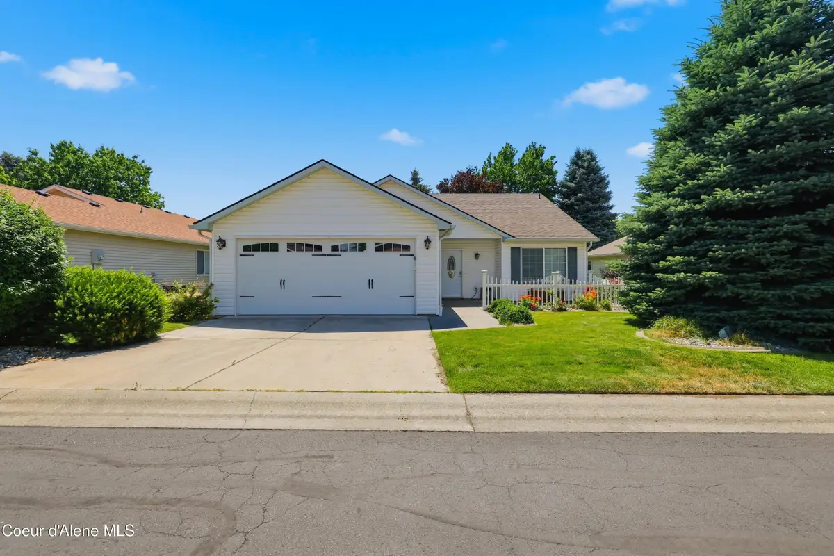 2064 W Normandie LN, Coeur Dalene, ID 83815 - #1