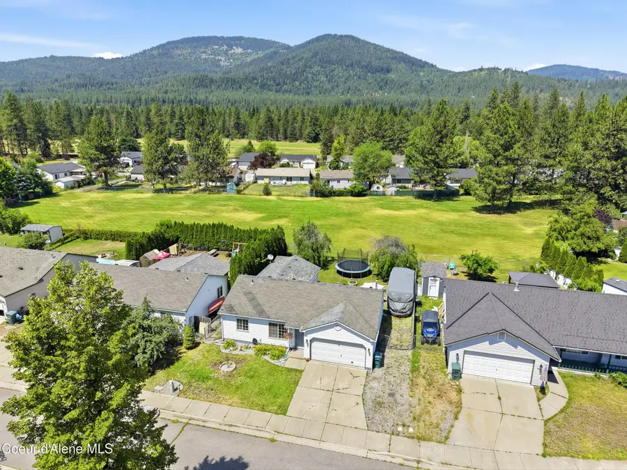 6687 W Kamloops Dr, Rathdrum, ID 83858 - #3