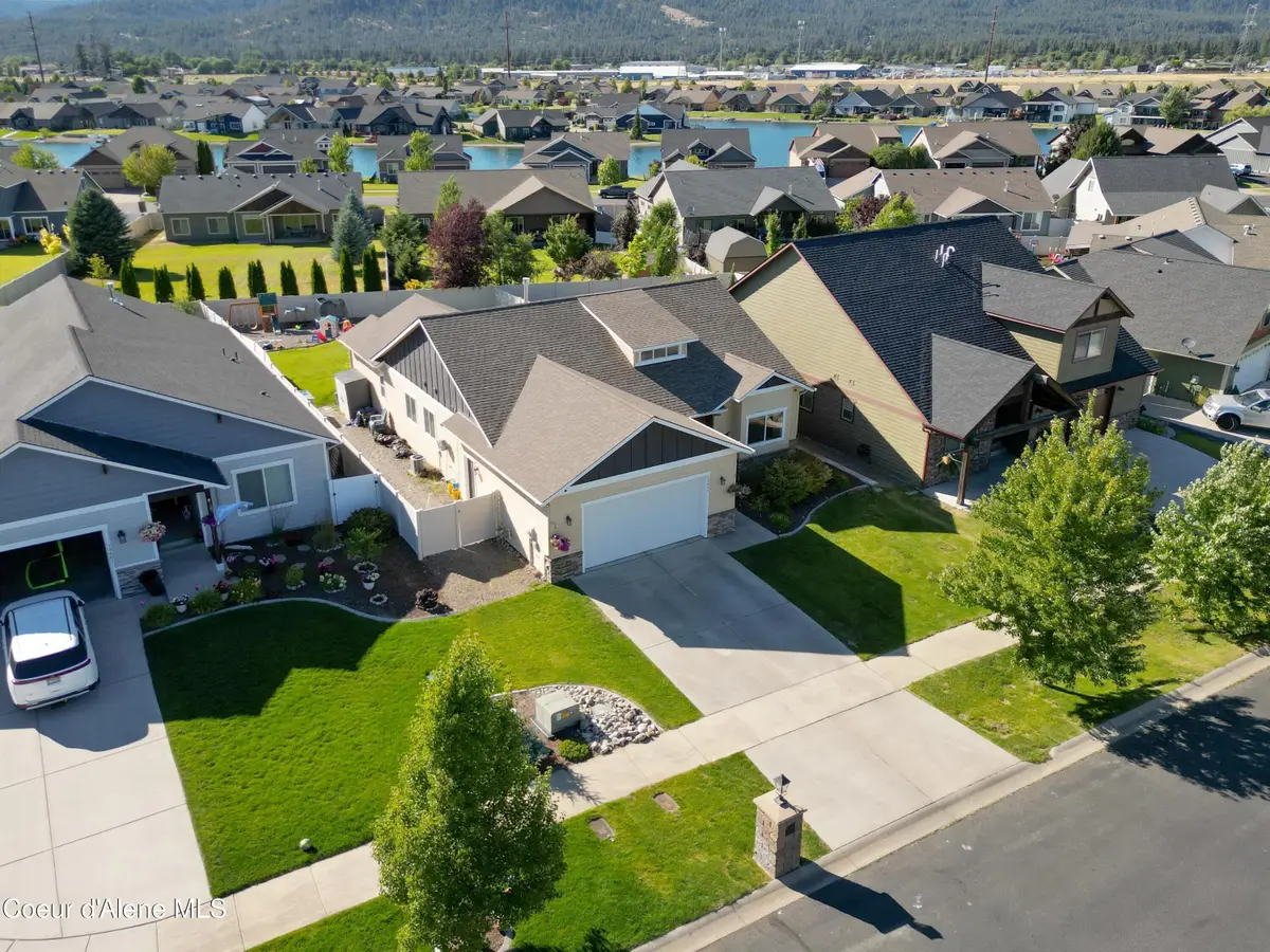 13421 N Shimmering Ct, Rathdrum, ID 83858 - #1