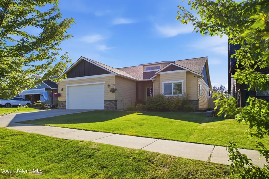 13421 N Shimmering Ct, Rathdrum, ID 83858 - #2