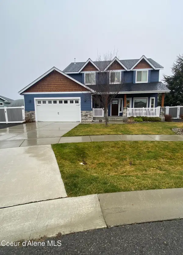 8010 N Darlena LOOP, Coeur d'Alene, ID 83815