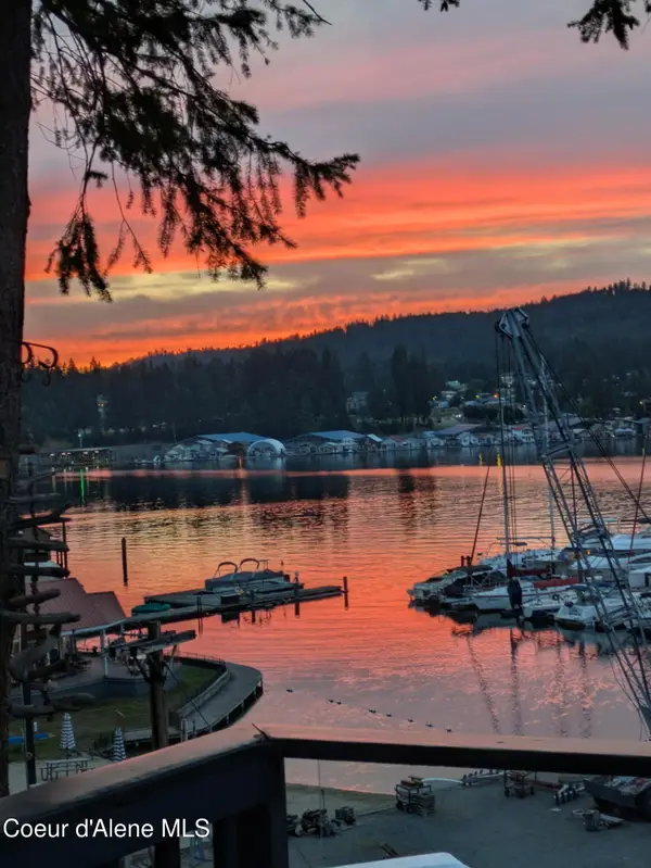 17293 E Helmsman CT #14, Bayview, ID 83803