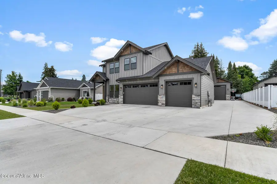 9116 N Raintree LN, Hayden, ID 83835 - #2