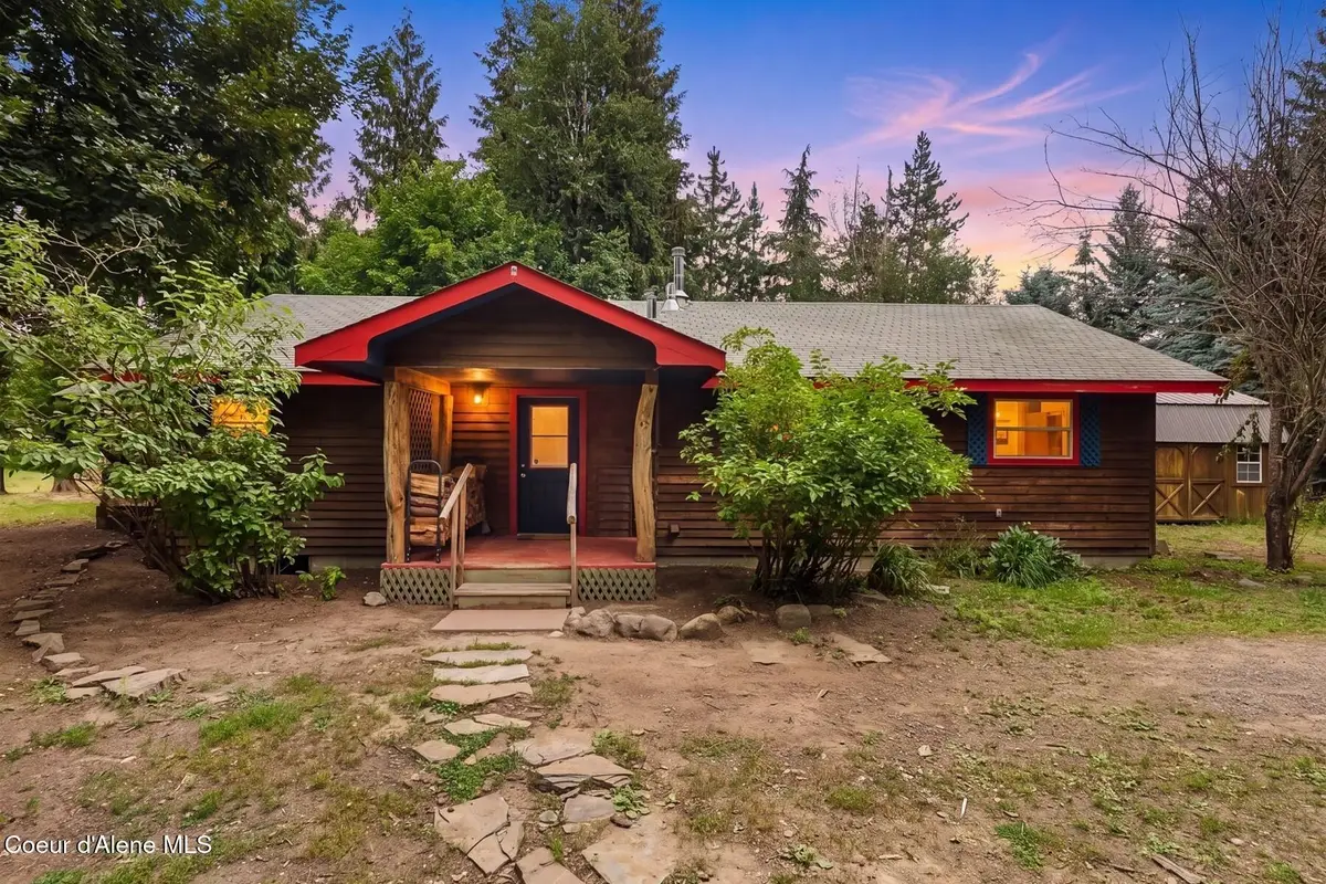 279 Tower Rd, Naples, ID 83847 - #1
