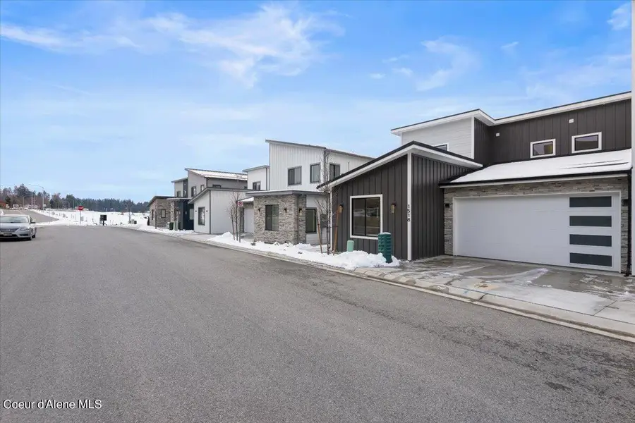 1518 W Union DR, Coeur Dalene, ID 83814 - #3