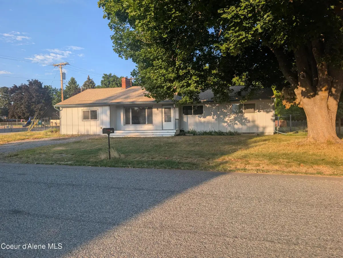 6725 Augusta ST, Bonners Ferry, ID 83805 - #1