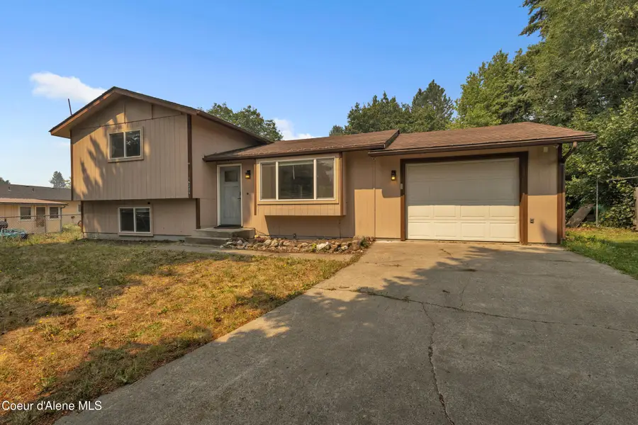 16225 N Gina CT, Rathdrum, ID 83858 - #2