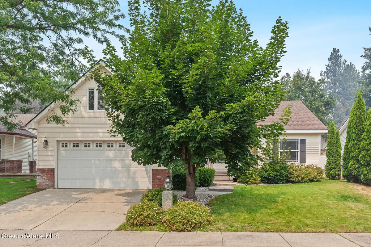 701 E Kokanee Dr, Post Falls, ID 83854 - #1