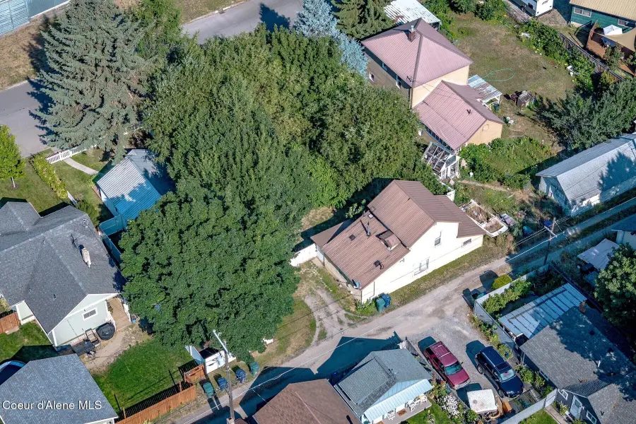 1030 N 1st St, Coeur Dalene, ID 83814 - #3
