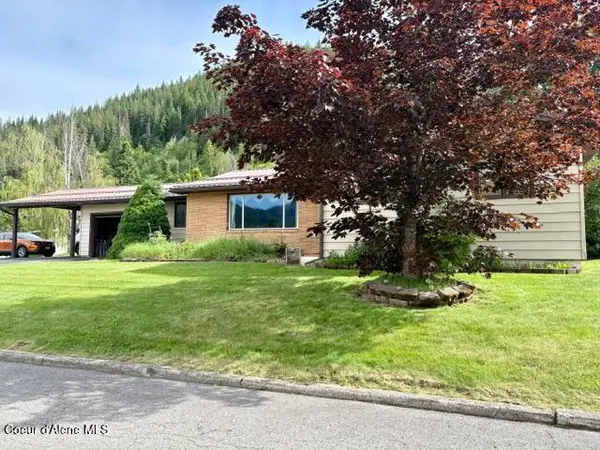 105 W Fir AVE, Osburn, ID 83849