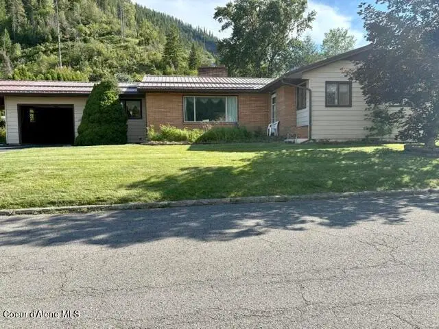 105 W Fir AVE, Osburn, ID 83849 - #2