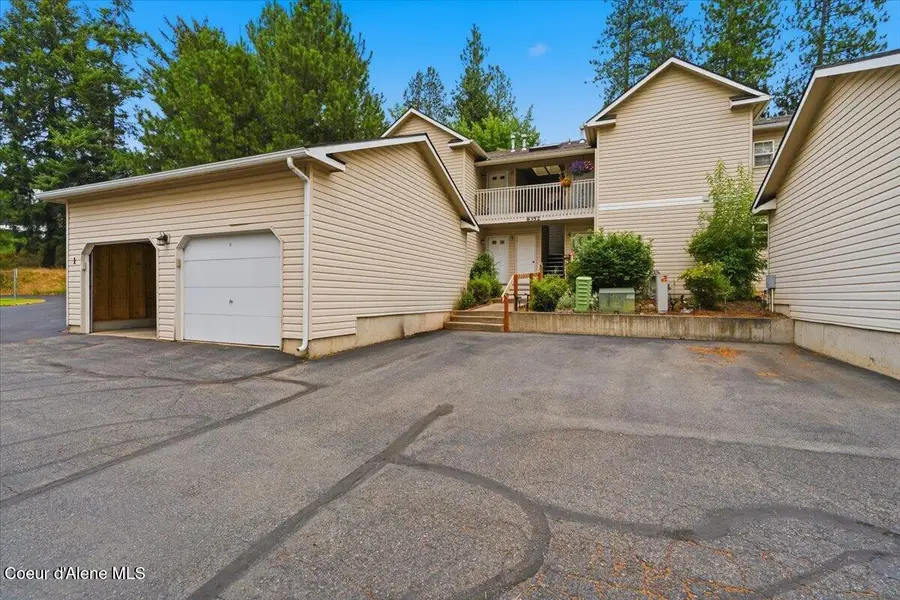 8352 N Village DR #APT 1, Hayden, ID 83835 - #2