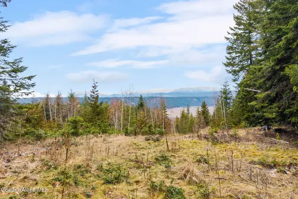 193 Cottage Lane, Bonners Ferry, ID 83805