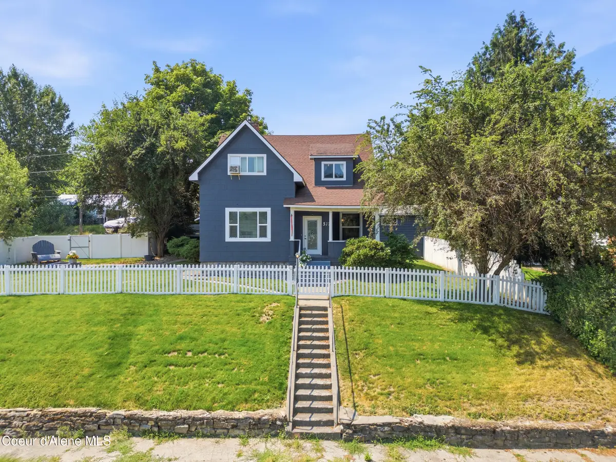 317 S 9th ST, Saint Maries, ID 83861 - #1