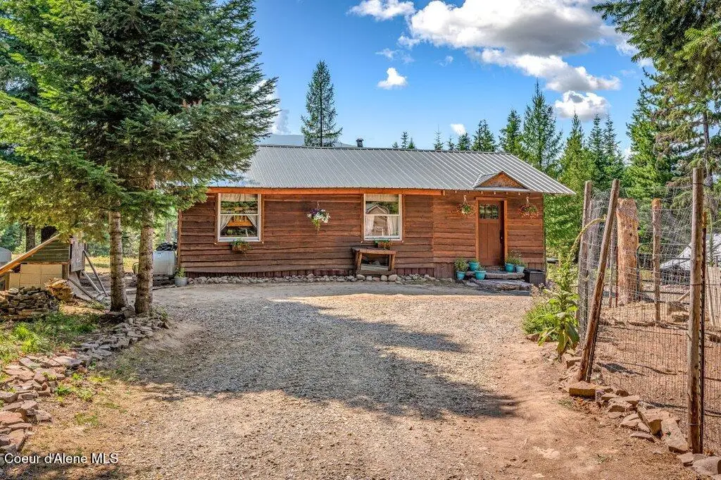 388 Trillium LN, Moyie Springs, ID 83845 - #1