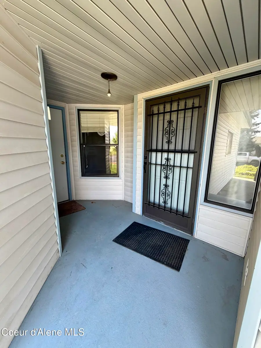 1551 W Woodlawn Dr #2, Hayden, ID 83835 - #2
