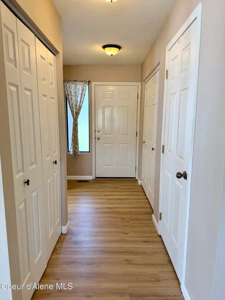 1551 W Woodlawn Dr #2, Hayden, ID 83835 - #3