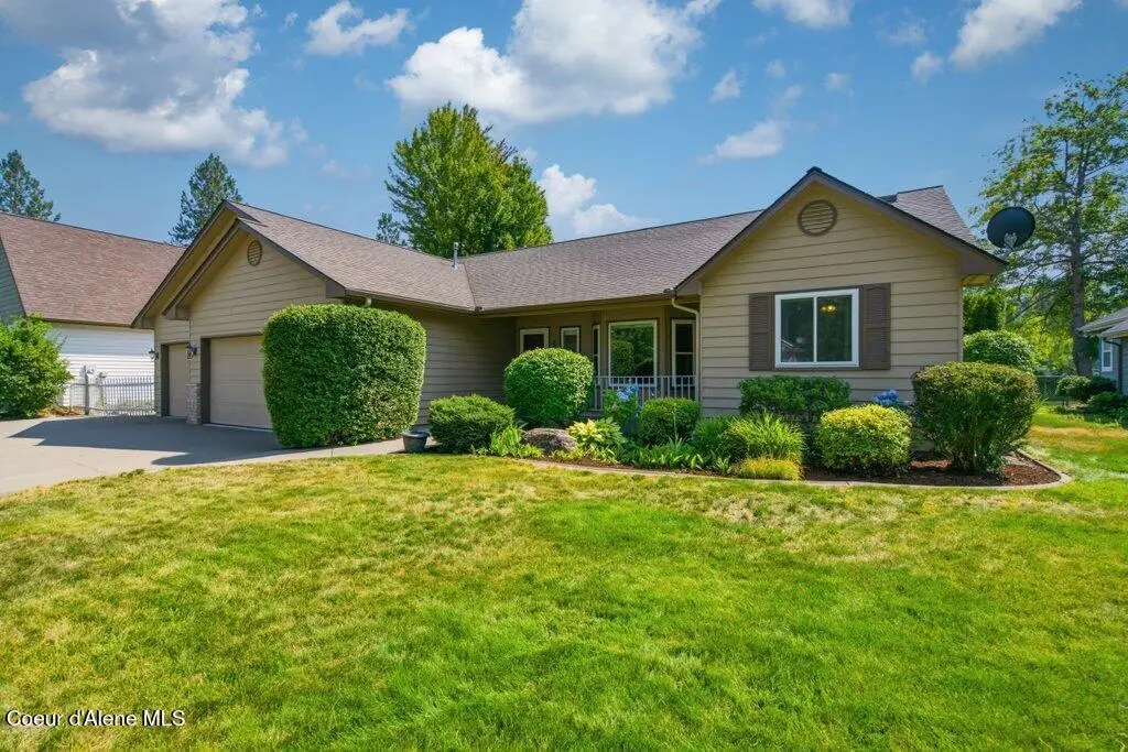 4970 E Shoreline DR, Post Falls, ID 83854 - #1