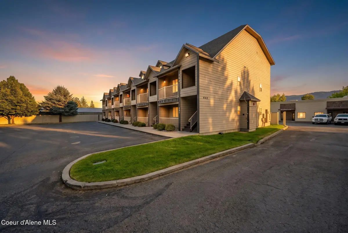 842 N Chase RD #APT 102, Post Falls, ID 83854 - #1