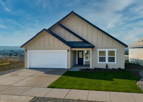 3606 N Blaze Loop, Post Falls, ID 83854