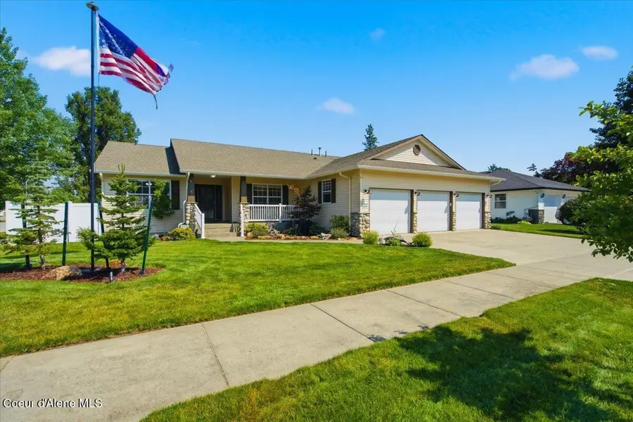 7464 N Barbie St, Coeur Dalene, ID 83815 - #3