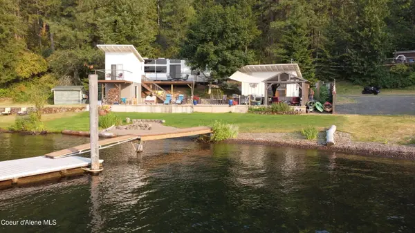 1141 E Merganser LN, Harrison, ID 83833