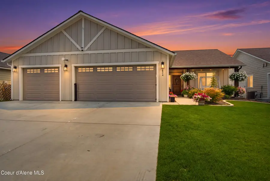8624 W Ferguson Ln, Rathdrum, ID 83858 - #2