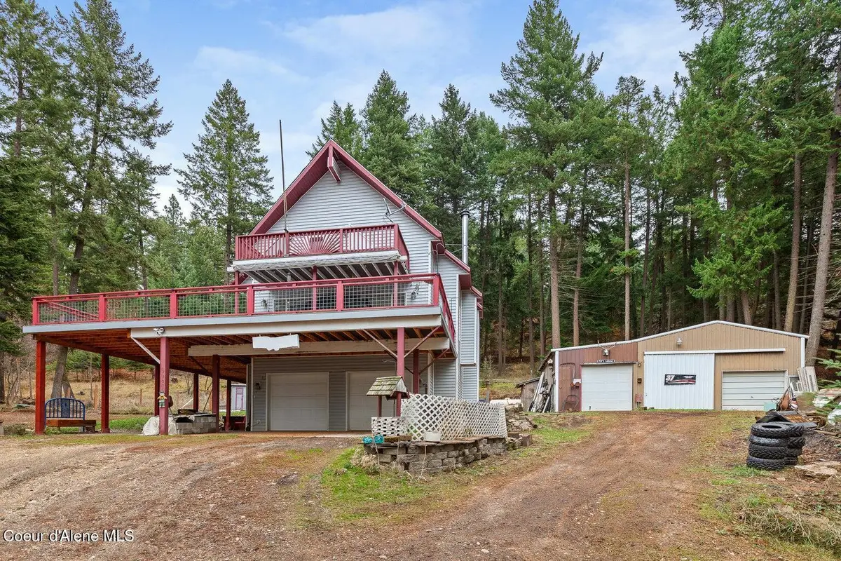 9900 S Lakeview LN, Harrison, ID 83833 - #1