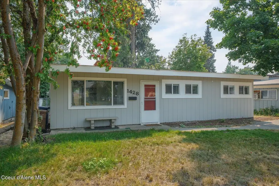 1428 E 40th Ave, Spokane, WA 99203 - #2