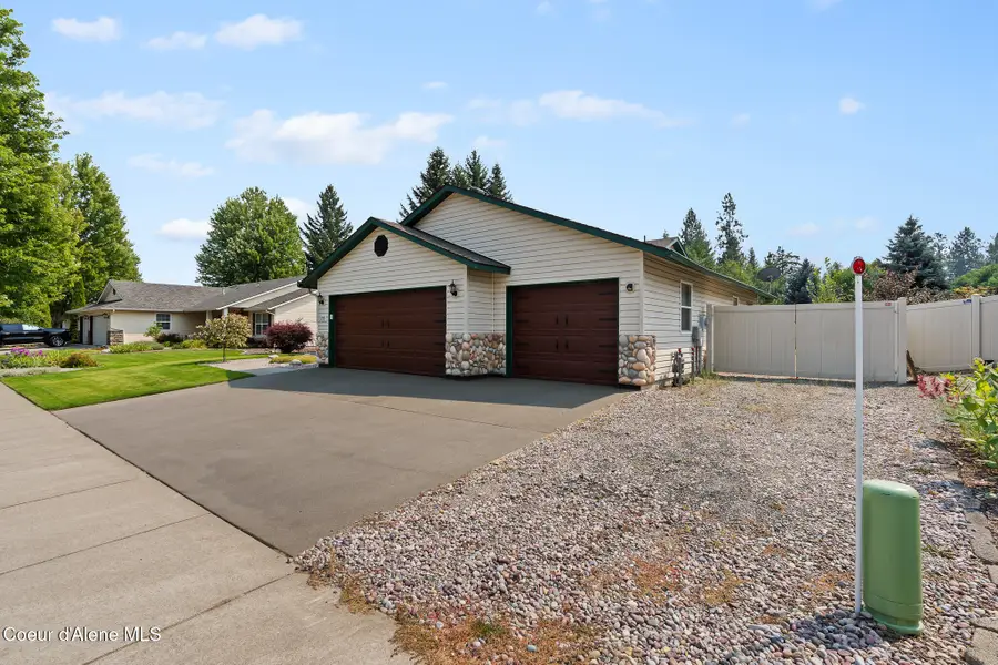 1378 W Benjamin AVE, Coeur Dalene, ID 83815 - #2