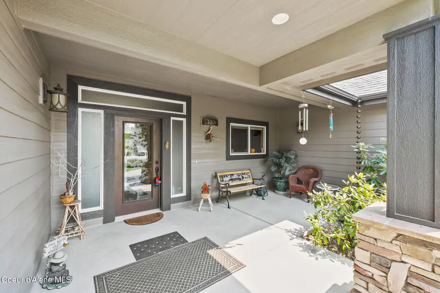 10986 N Rocking R Rd, Hayden, ID 83835 - #2