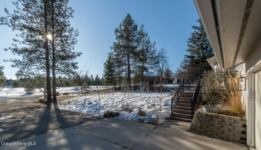 17783 W Rice AVE, Hauser, ID 83854 - Image #2