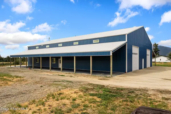 352 Fawn LN, Bonners Ferry, ID 83805