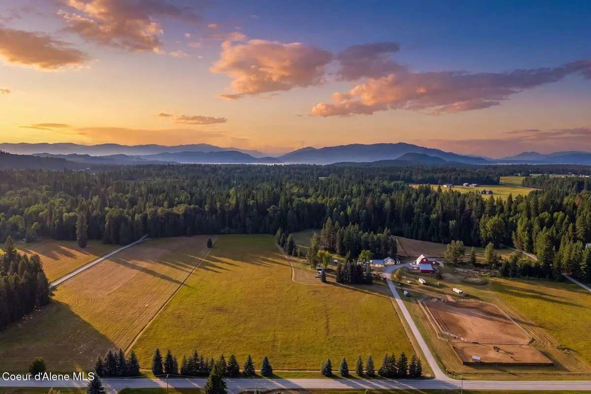 5000 Selle Rd, Sandpoint, ID 83864 - #1