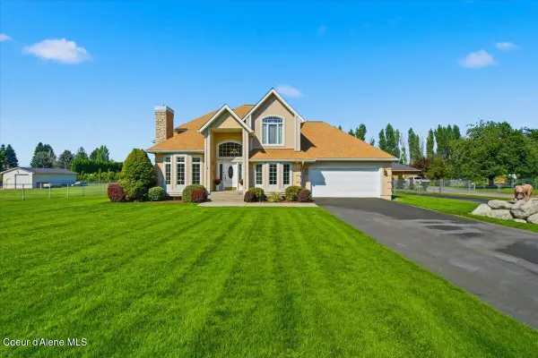 7255 N Colfax ST, Dalton Gardens, ID 83815