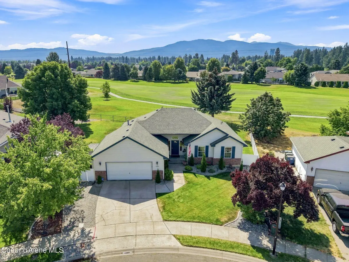 3285 N Ping Rd, Post Falls, ID 83854 - #1