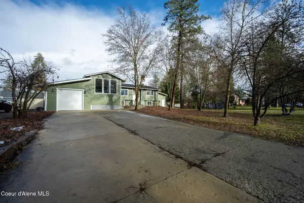 11448 W Meadowview Ln, Nine Mile, WA 99026