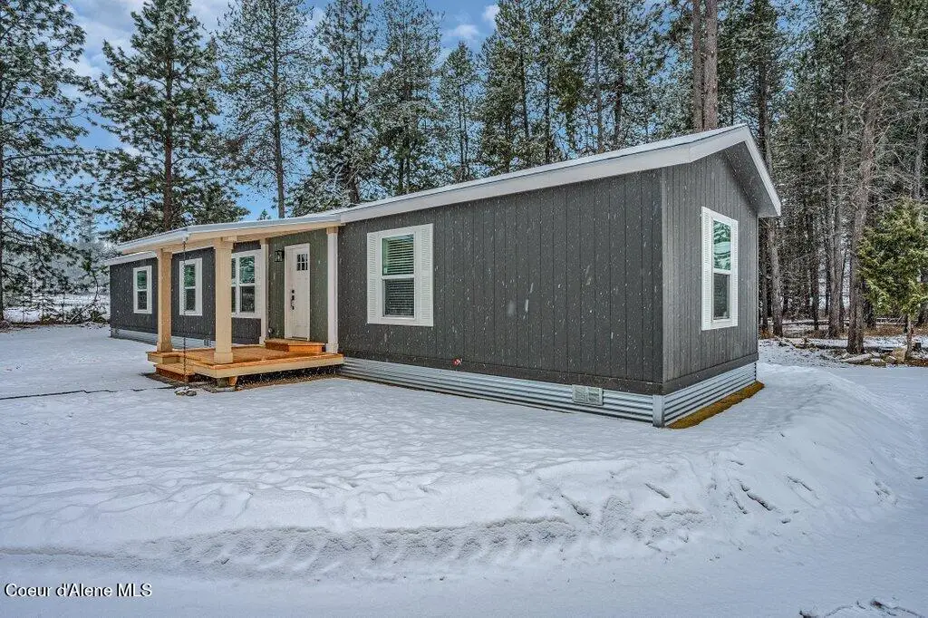 235 Davis Rd, Sagle, ID 83860 - Image #1