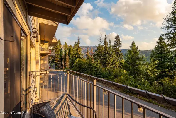 128 Blooming Flower CT # C1, Sandpoint, ID 83864
