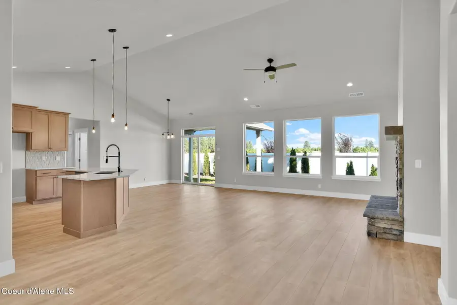 8820 BEDWELL ST, Rathdrum, ID 83858 - Image #2