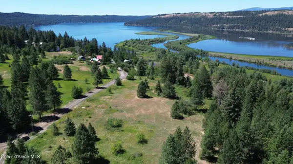 1951 E Park AVE, Harrison, ID 83833