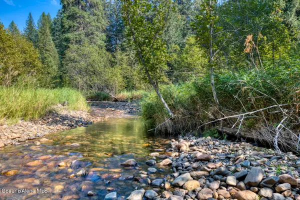 6529 Rapid Lightning RD, Sandpoint, ID 83864