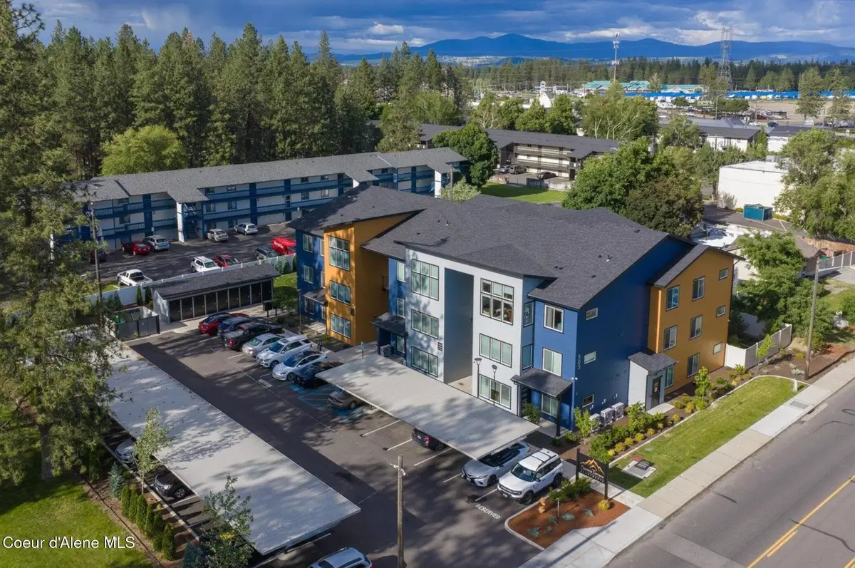 505 E Hawthorne Rd, Spokane, WA 99217 - #1